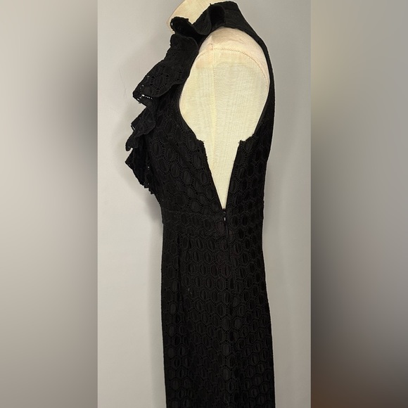 FINAL PRICE DROP Eyelet Flutter-front Dress - Picture 4 of 8